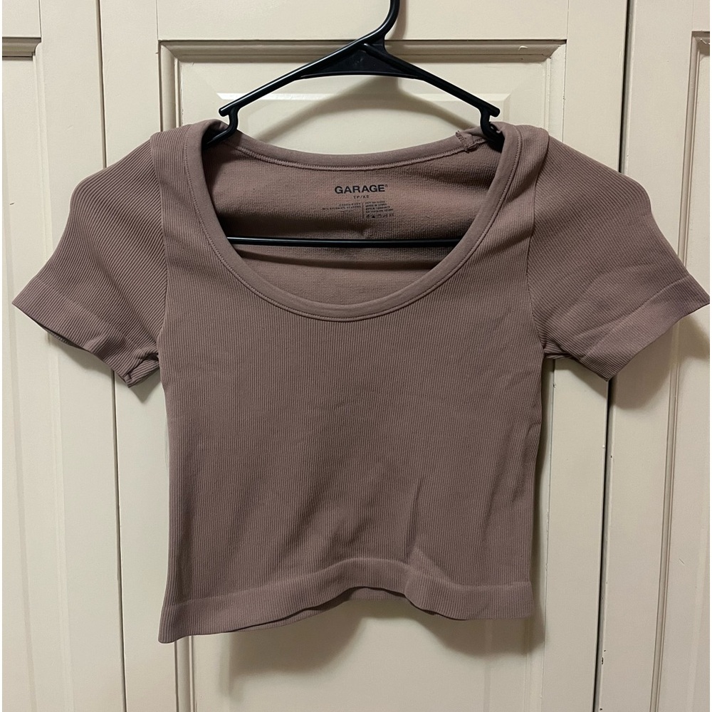 garage mauve crop top